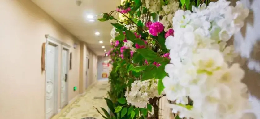 Suzhou Slow Enjoy Hotel (Guanqian Pedestrian Street Pingjiang Road)