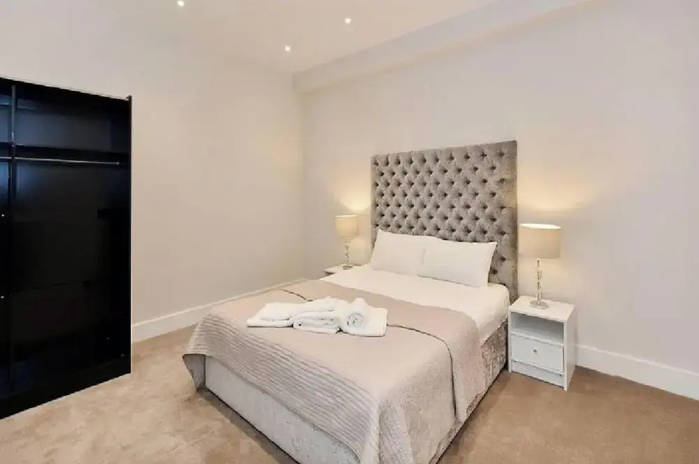 3-bed South Kensington Flat With Outdoor Terrace