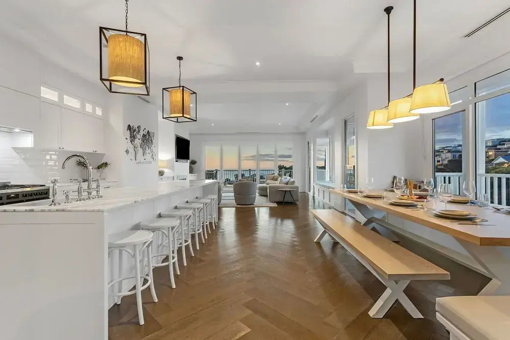 Hamptons Elegance Views Pool Spa