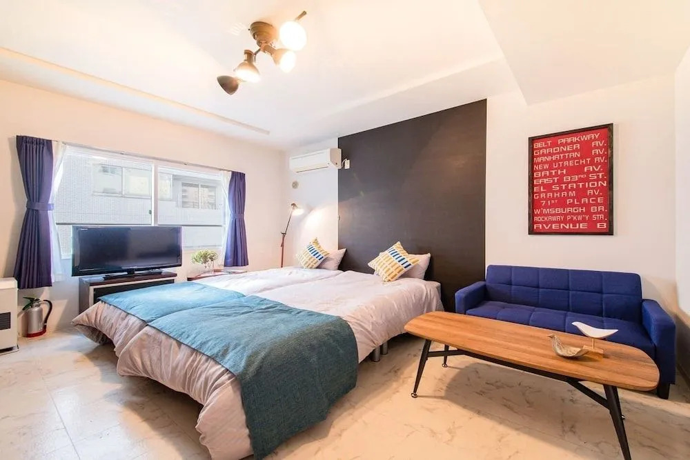 Blue Hotel Octa
