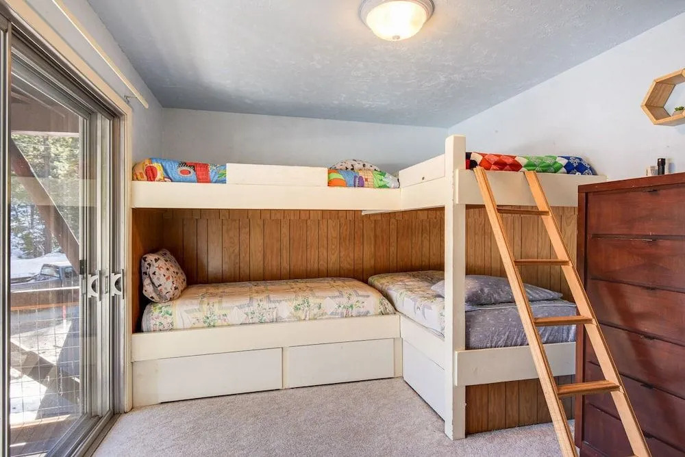 Woodside Hideout Hop Away From Activities