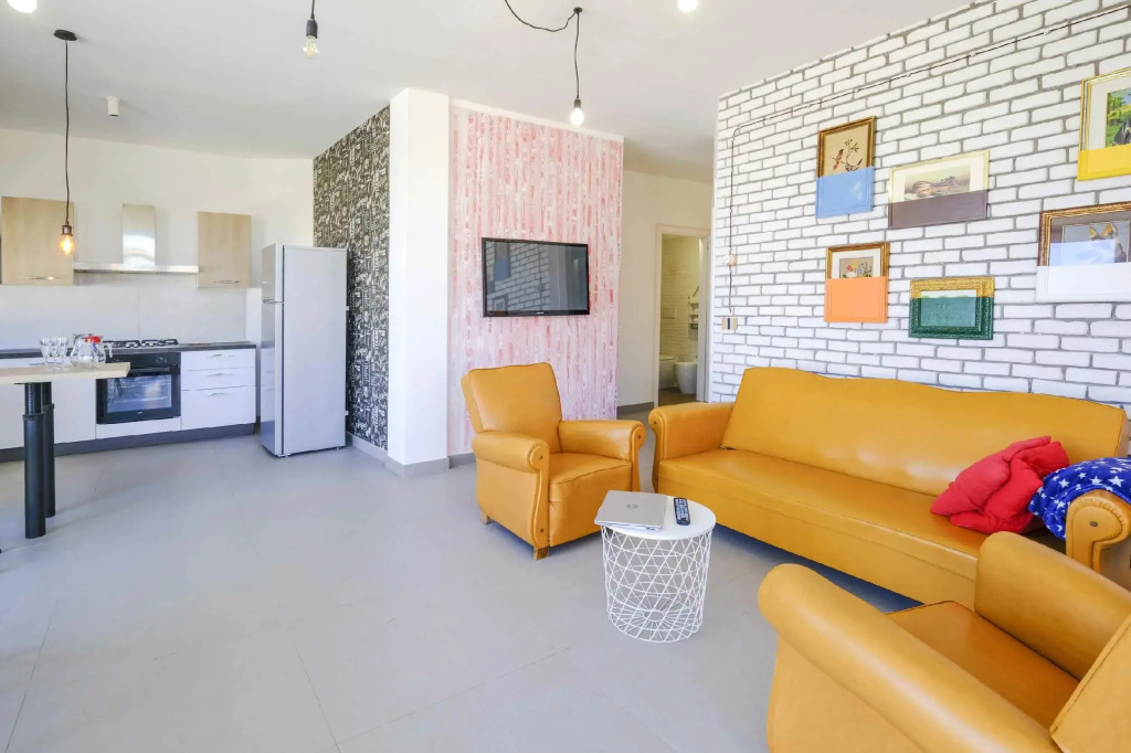 Essential suite