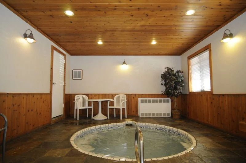 Best Western Golden Buff Lodge
