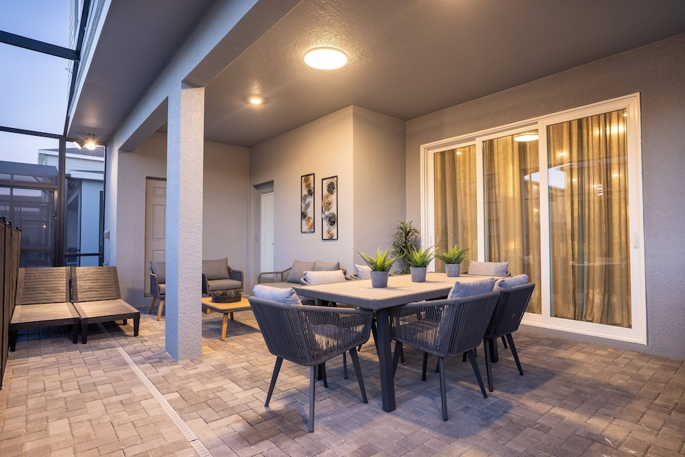 7BR Windsor Cay w Game Room Pool Near Disney