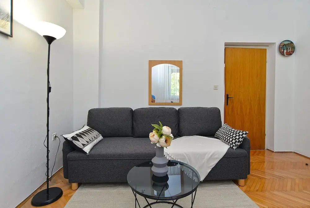 Apartment 1779