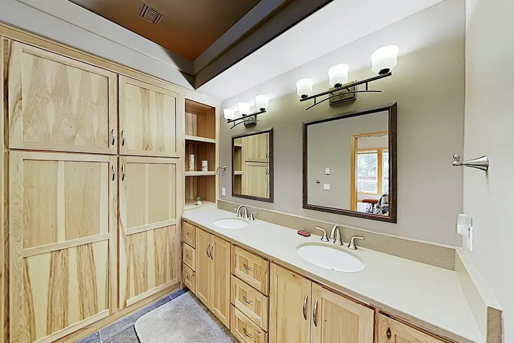 New Listing! All-suite Riverside Getaway W/ Dock 3 Bedroom Home