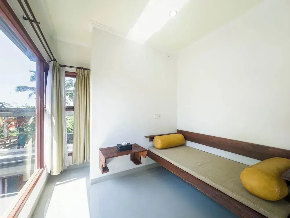 Giriya Amerta Hotel