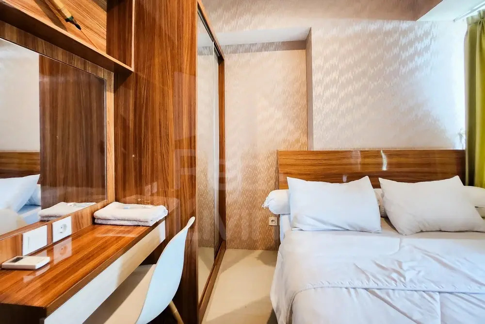 RedLiving Apartemen Grand Kamala Lagoon by Ownr Room