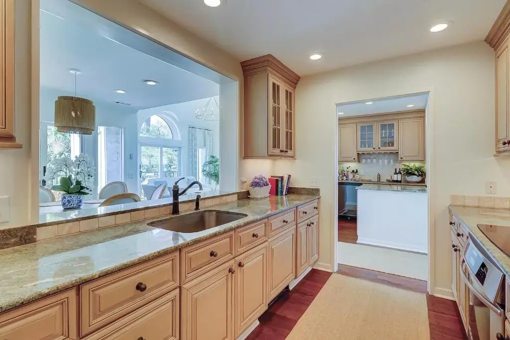 19 Mizzenmast 3 BR Harbourtown Sea Pines