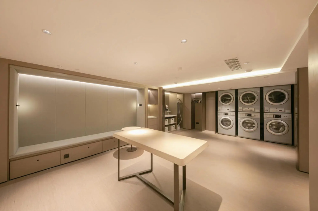 Orange Hotel Beijing Jianguomen Baiqiao Street