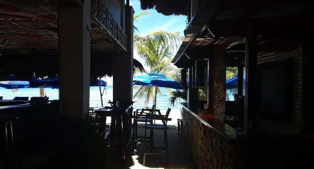 birdwatchers beachfront hotel panglao