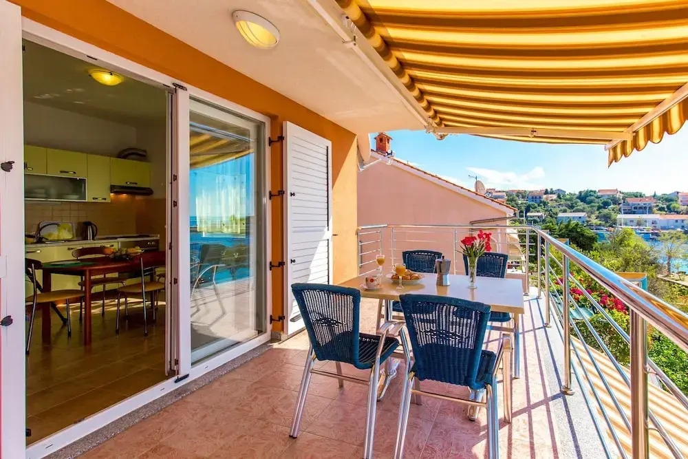 Apartments Ivan Sea View Lun