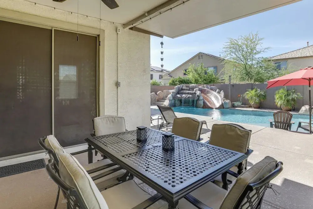 4 Mi to Surprise Stadium! Snowbird Haven w/ Pool