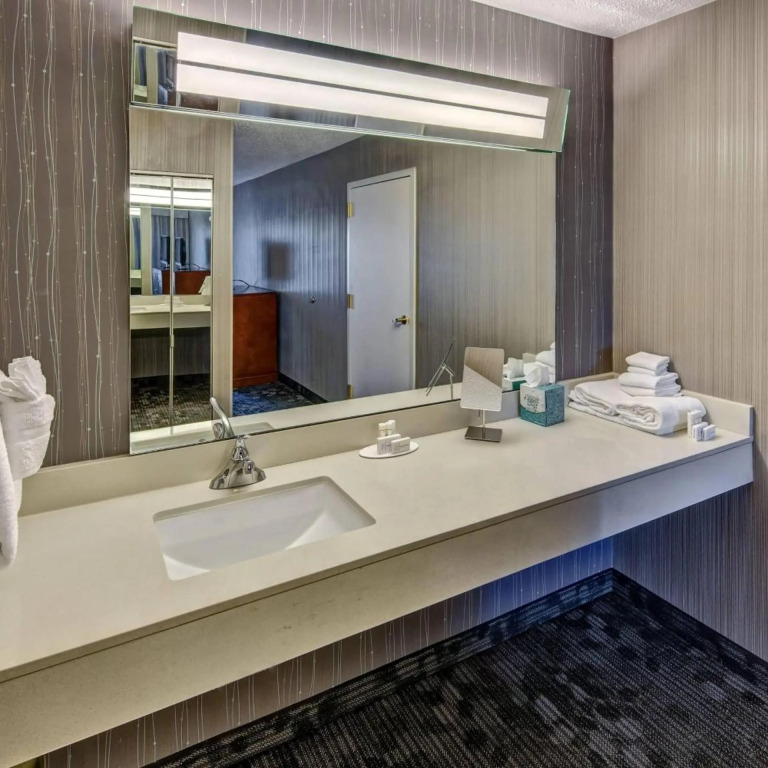 Courtyard by Marriott Springfield