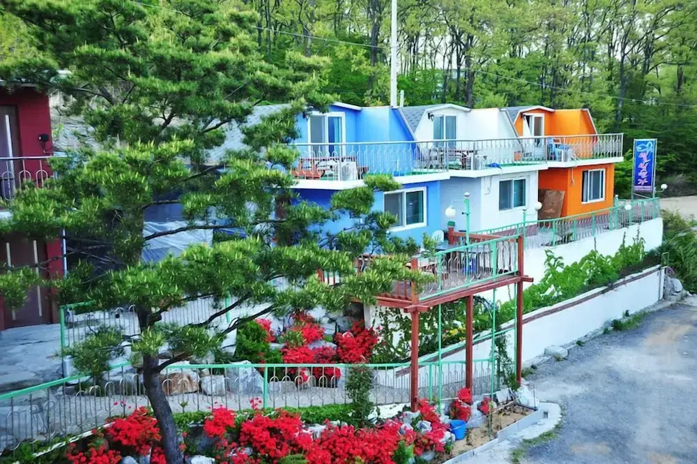 Star Song Pension