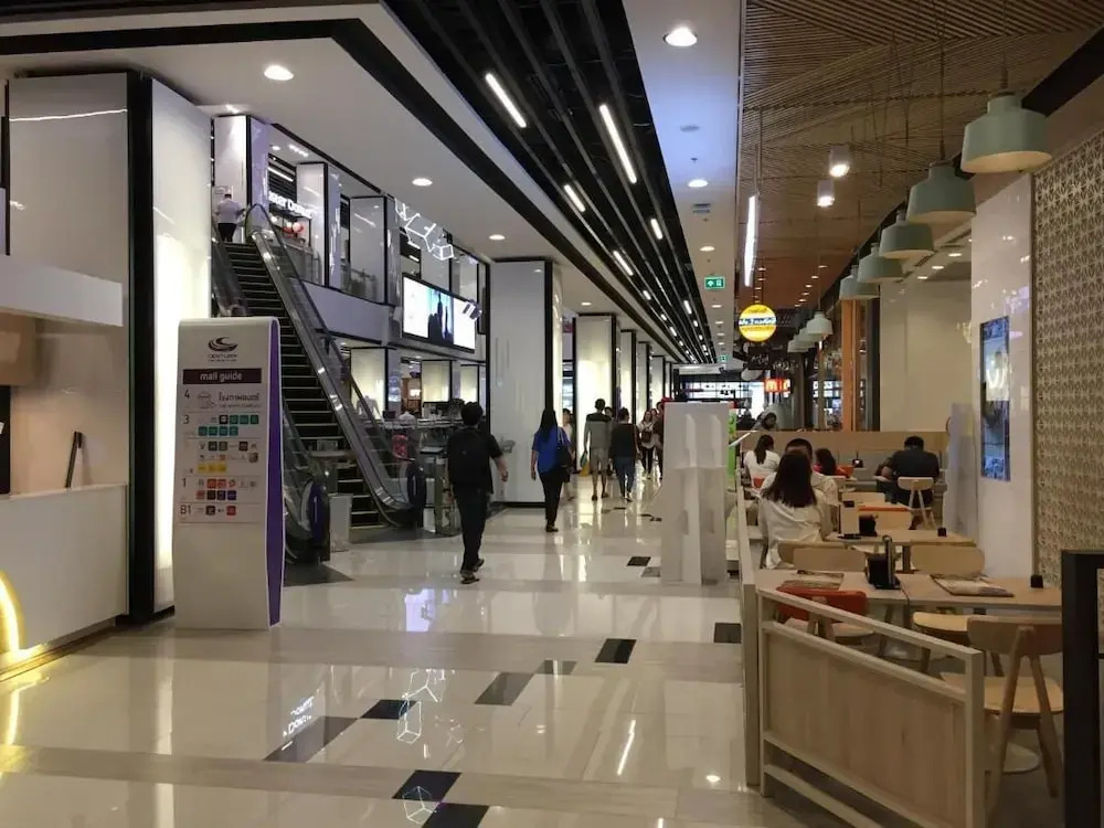 1BR Condo 5 Min to BTS 1000mbps Fiber Wi-fi Great Location