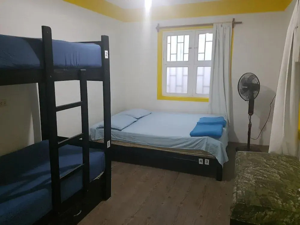 Klix HostelLima - Adults Only