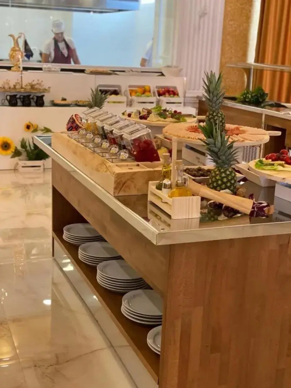 Hotel Empire Albania