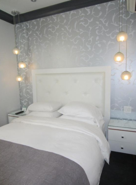 La Pensione Hotel