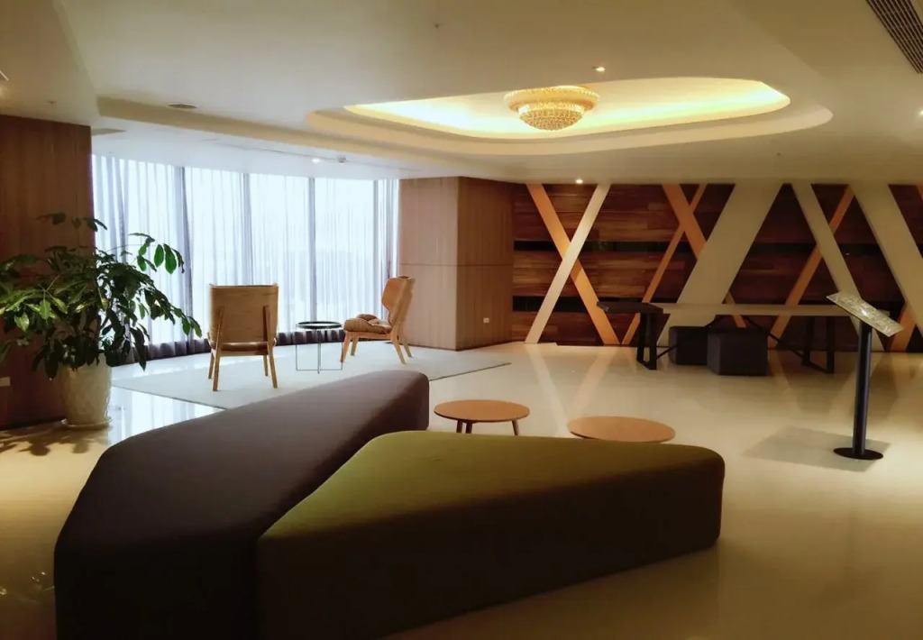 The HO Hotel