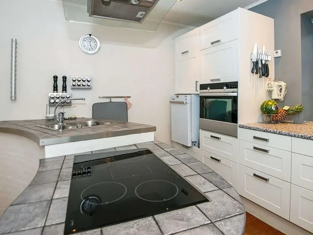 6 person holiday home in Broager