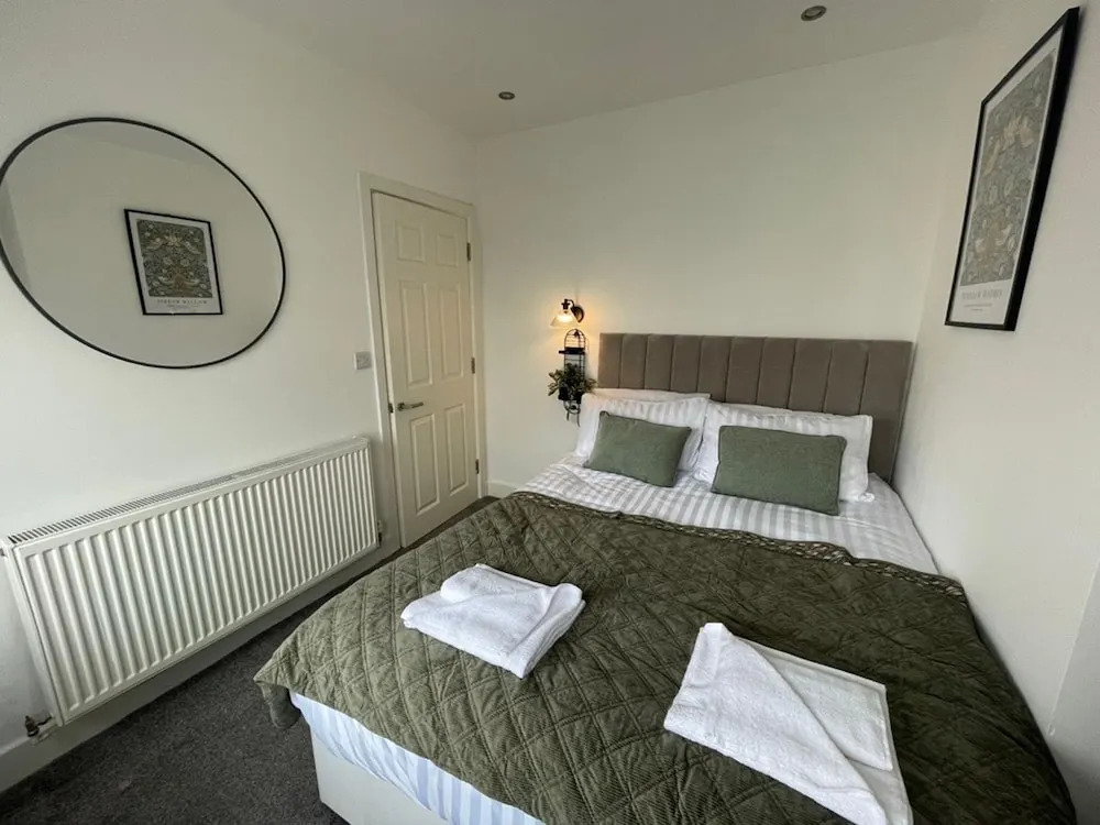 Woolton Washer Dryer Sofa Bed Free Parking