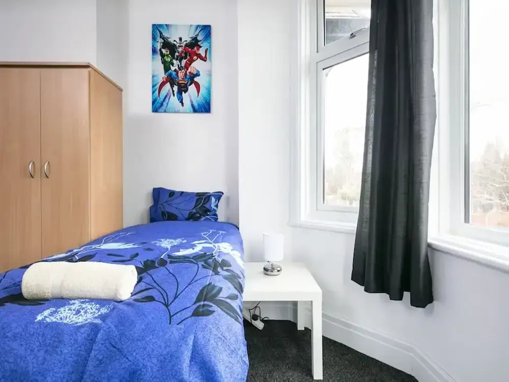 Shared Short Term South Manchester Accommodation