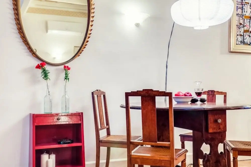 Elegant 1Br Flat in Amazing Central Location!
