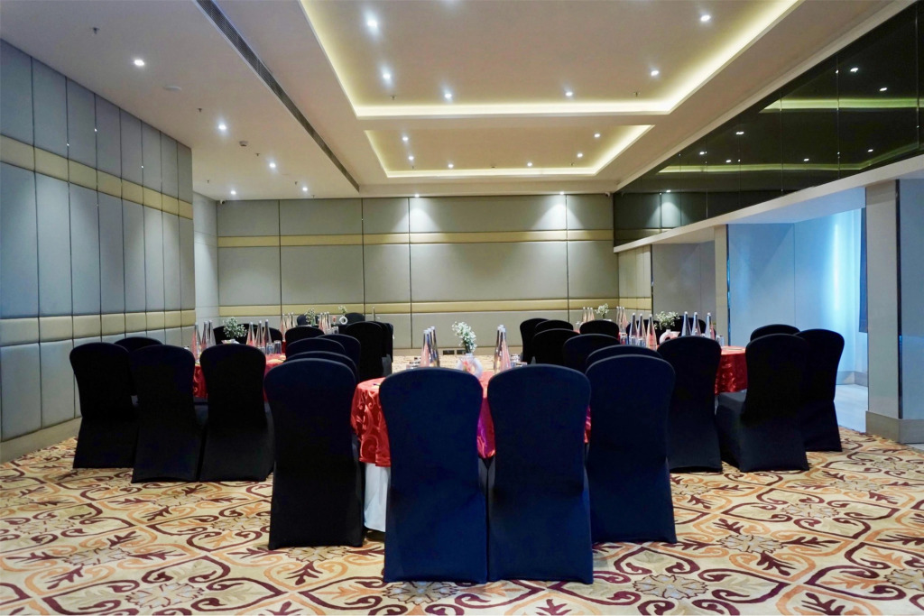 Golden Inn & suits, Lucknow