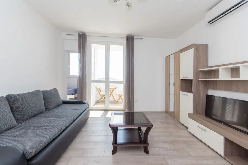 Canuck Apartment