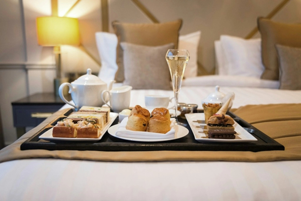 Seven Hotel