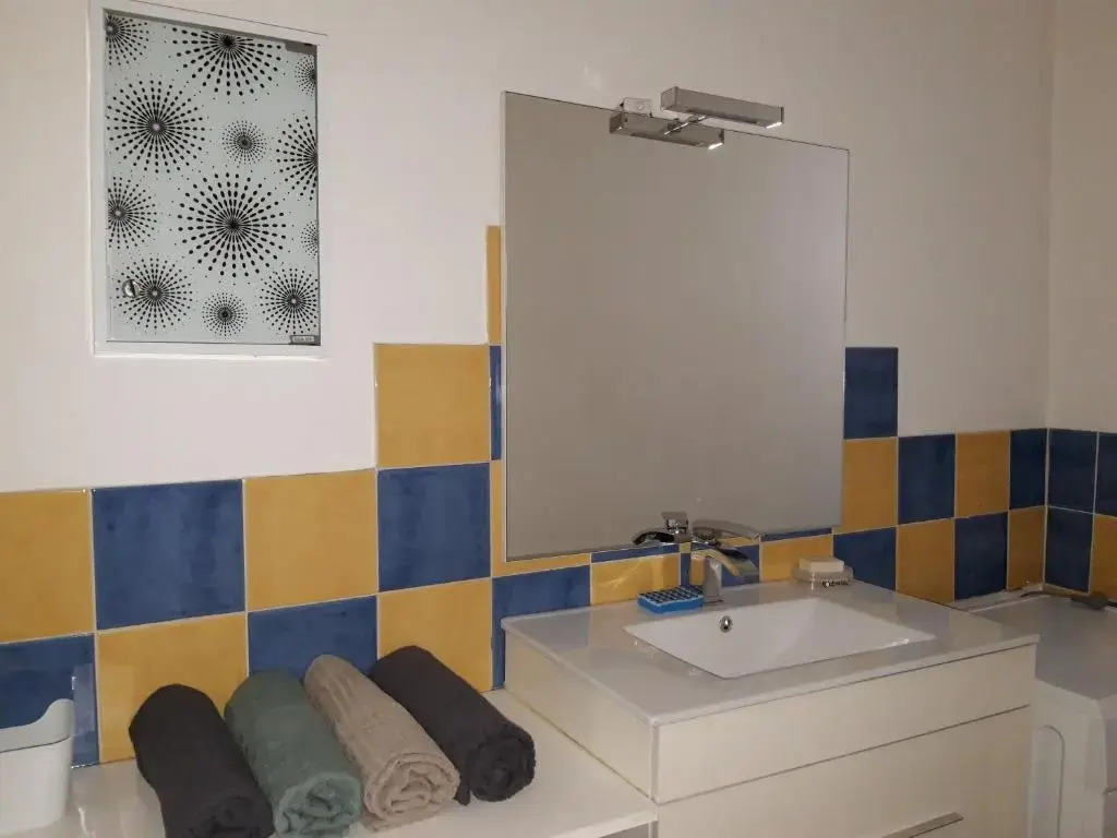 Appartement hypercentre Tarbes - 2 grandes chambres