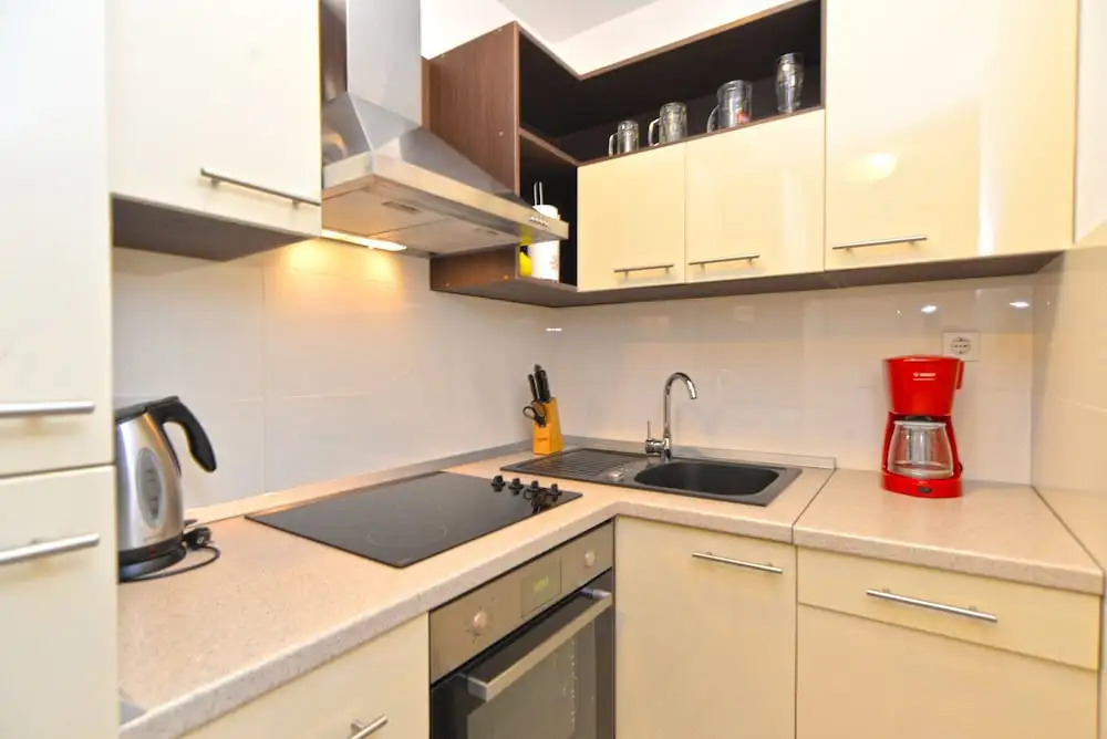 Apartment 628