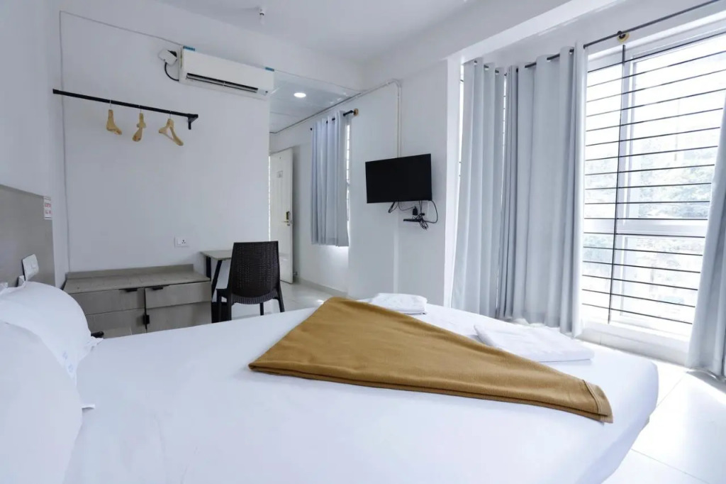 Hotel Gurudev Residency