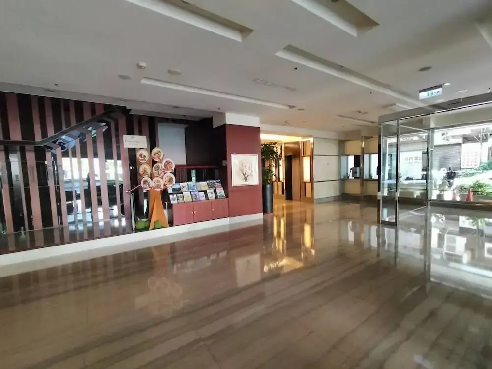 Urban Hotel33