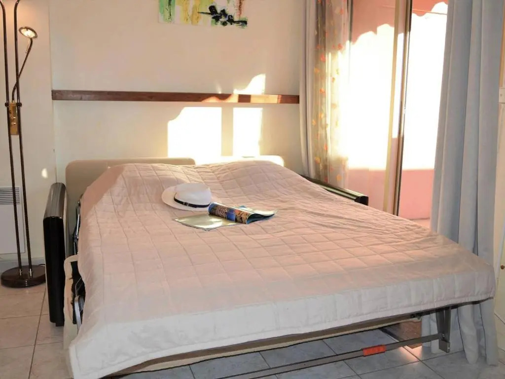 Appartement Le Lavandou, 1 pièce, 4 personnes - FR-1-251-223