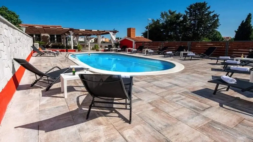 4 Great Villa Ancora For 16 Guests
