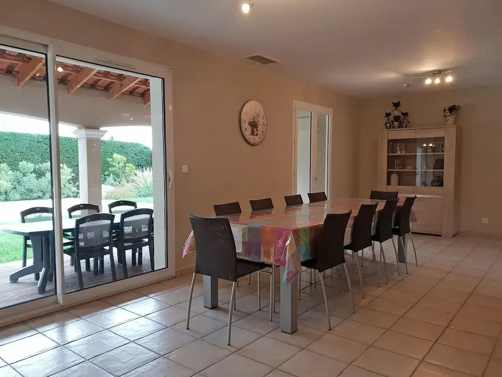 Spacious Villa with Pool
