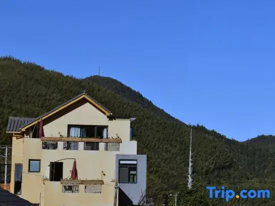 Yunhe Terrace Sit and Watch Yunqi Homestay