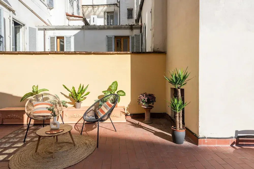 Alfani Terrace