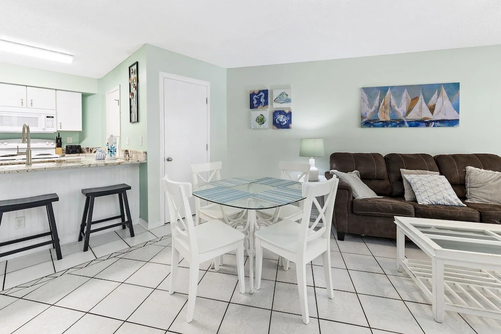 Harbour Place Condos