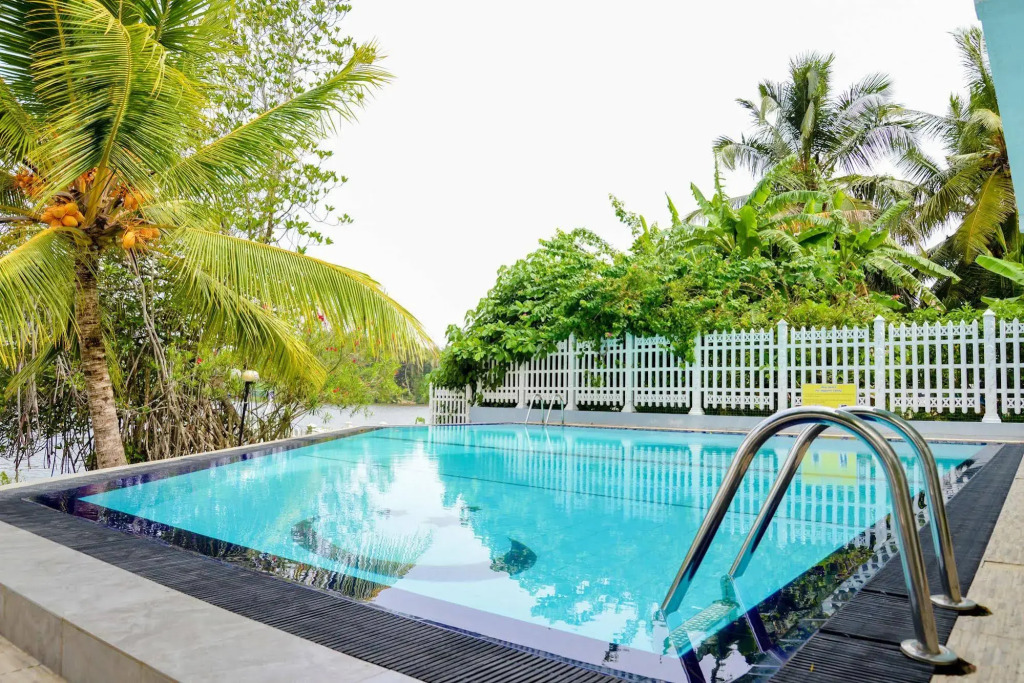 Laluna Ayurveda Resort