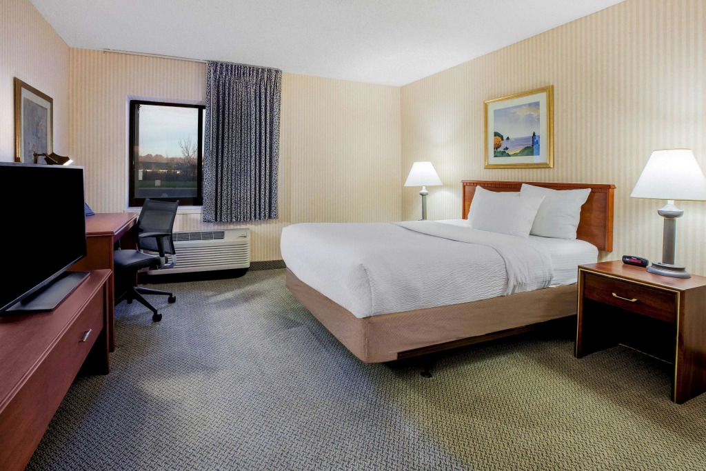 La Quinta Inn by Wyndham Detroit Southgate
