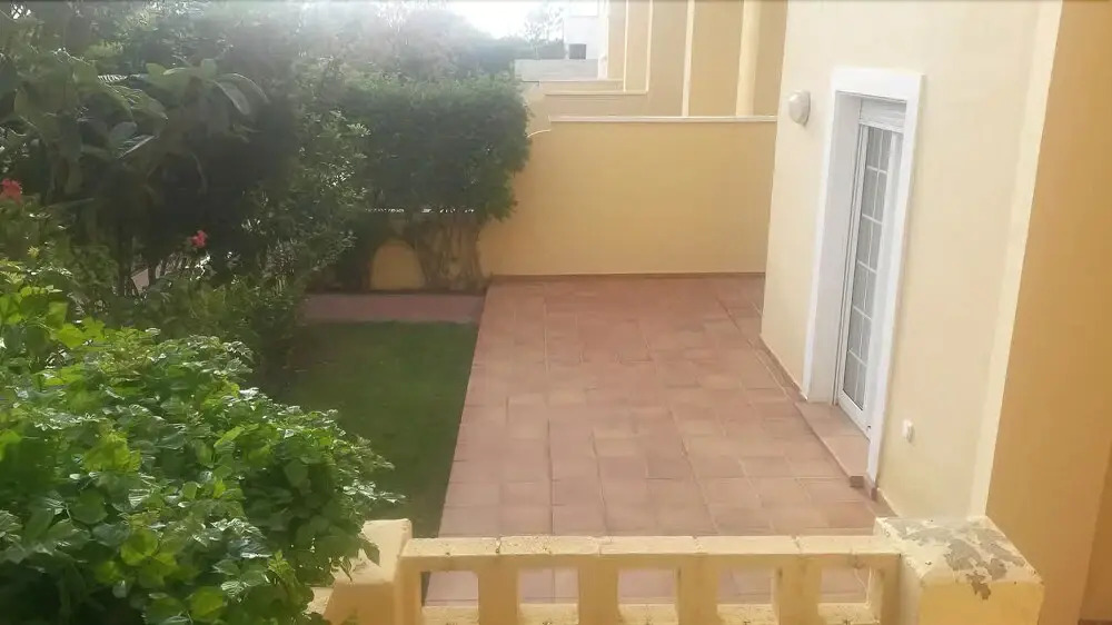 a. Villa Canela