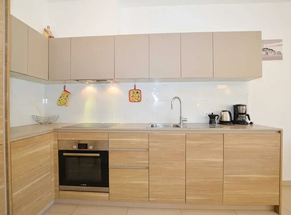 Family Friendly Spacious Apartment With Garden and Terrace