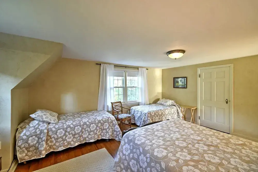 Family-Friendly Fish Creek Cape House w/ Deck