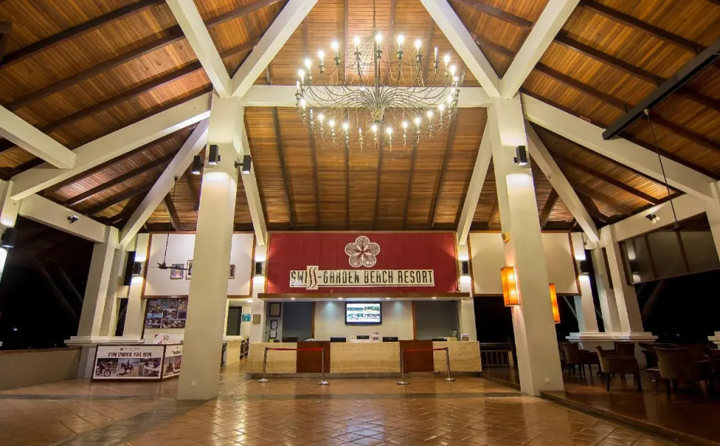 DoubleTree by Hilton Damai Laut