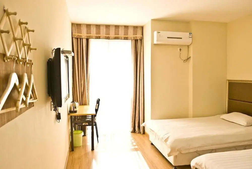 Changdeyuan Business Hotel