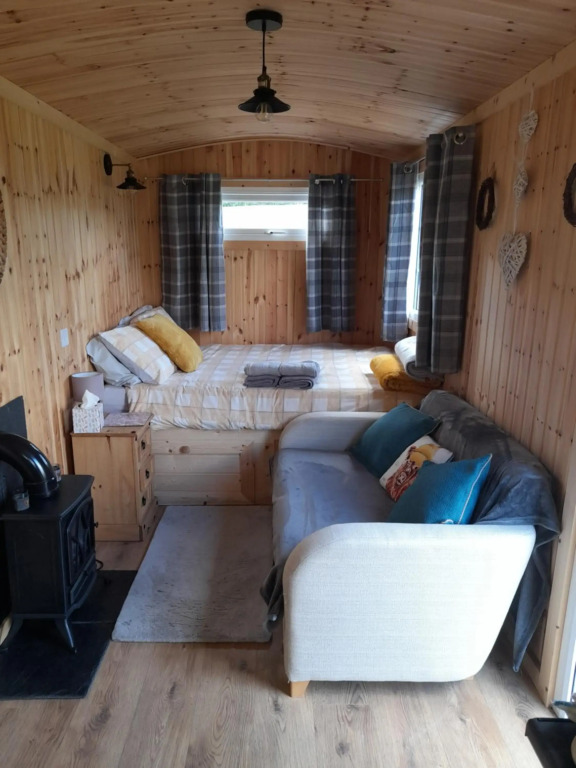 Sunset View Shepherds Hut