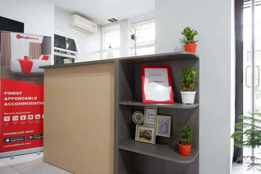 RedDoorz near Jalan Adi Sucipto Solo